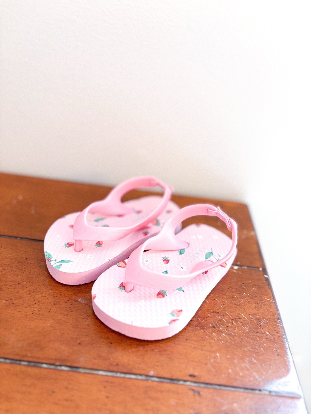 Old Navy Pink Kids Strawberry Strap Flip-Flops
